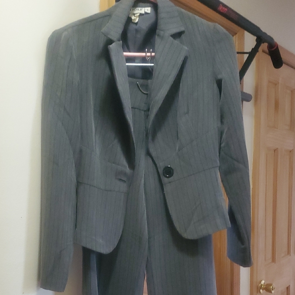 Tahari Gray Professional Suit Blazer